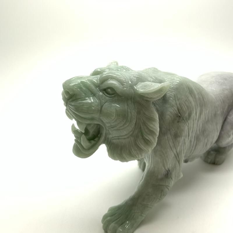 ミャンマー翡翠 虎 】 クォーツ quartz 天然石 万能石 浄化 開運 ミャンマー翡翠 虎 】 クォーツ quartz 天然石 万能石 浄化 開運
