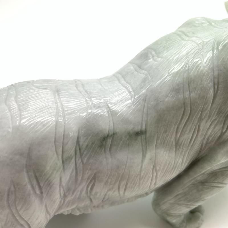 ミャンマー翡翠 虎 】 クォーツ quartz 天然石 万能石 浄化 開運 ミャンマー翡翠 虎 】 クォーツ quartz 天然石 万能石 浄化 開運