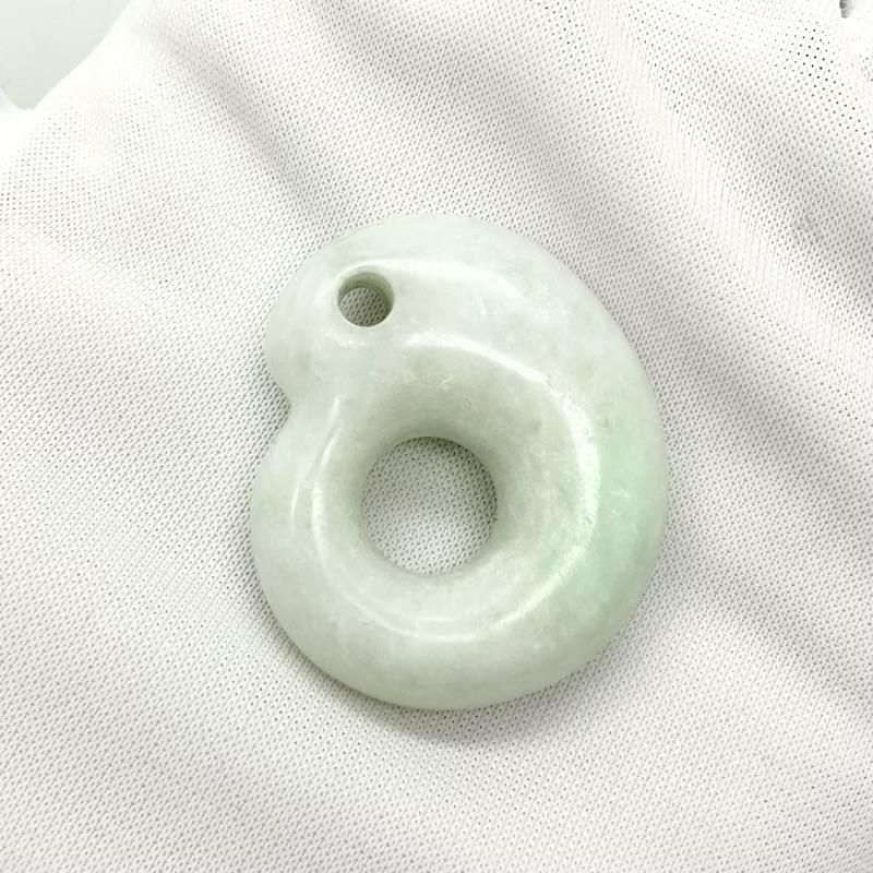 糸魚川翡翠 勾玉 獣型(猿玉) 】 さるだま 国産 天然石 糸魚川産 糸魚川翡翠 勾玉 獣型(猿玉) 】 さるだま 国産 天然石 糸魚川産