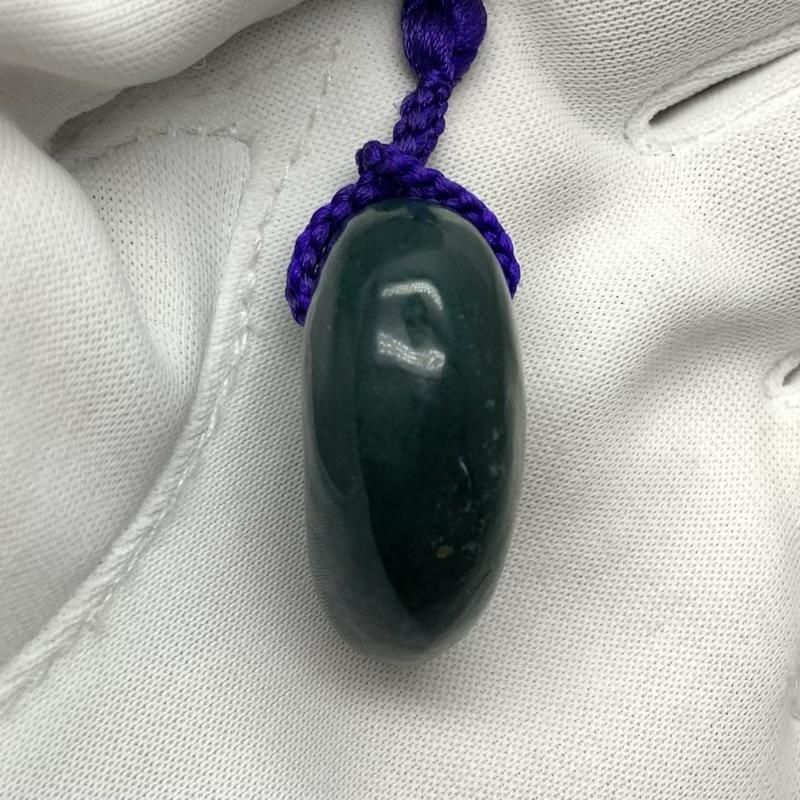 出雲石/碧玉勾玉(中) AA 巴形 正絹根付紐付き 】 出雲石 国産 花仙山