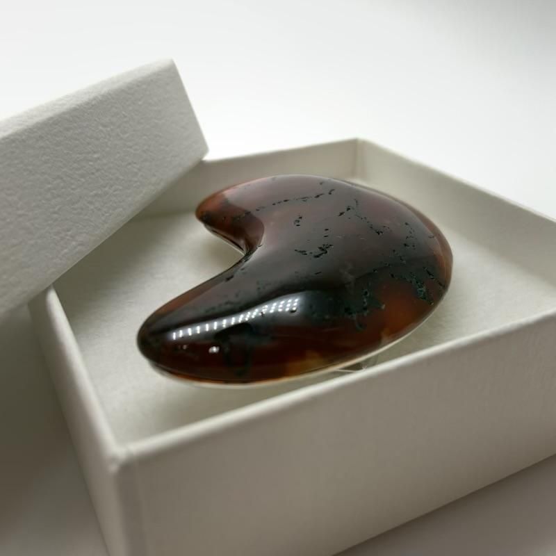 【 苔めのう SV925 帯留め 】 こけめのう モスアゲート 銀 瑪瑙 メノウ agate 天然石 限定品 稀少 パワーストーン 帯どめ 着物 和装  小物 - めのうの店川島【公式通販】創業明治10年/勾玉や出雲石/碧玉/隠岐の黒曜石/糸魚川翡翠