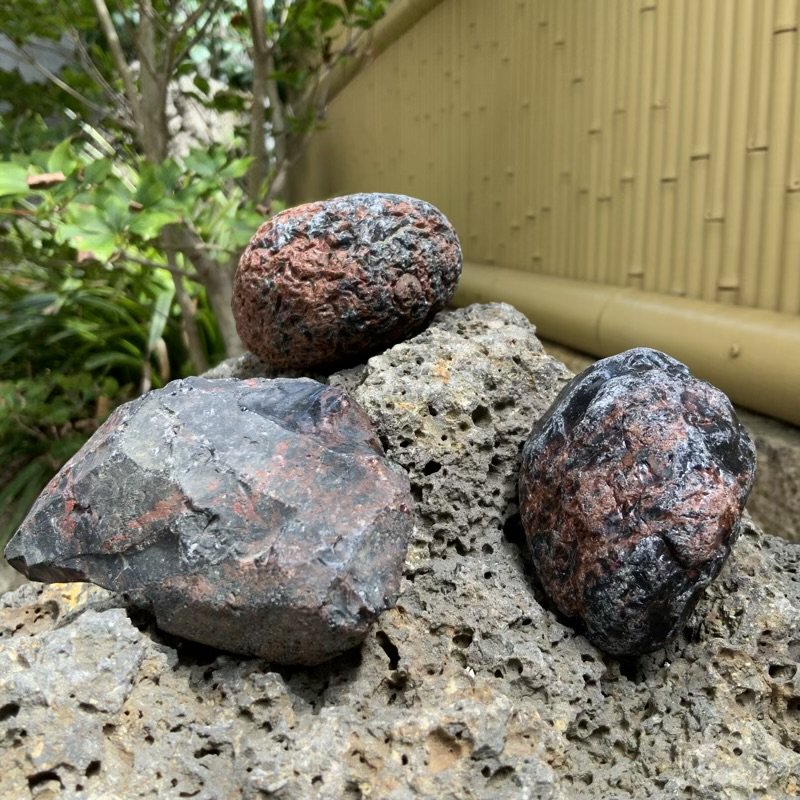 売れ済公式 値下げしました、紅十勝石 オブシディアン 原石 鉱物天然石