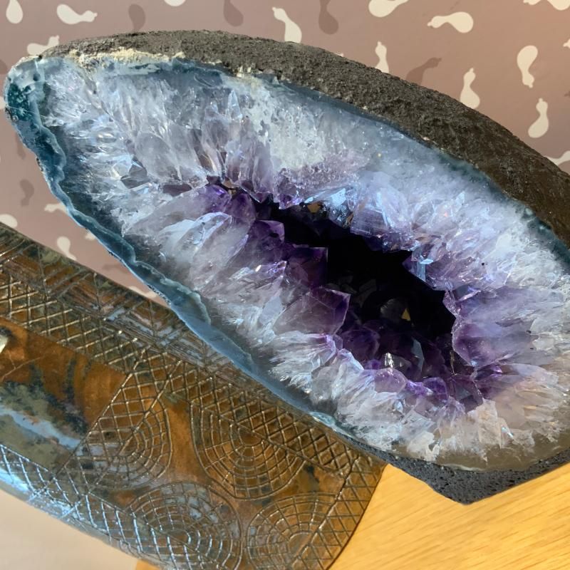 アメシスト ジオード ウルグアイ産 】 晶洞 geode ドーム 紫水晶