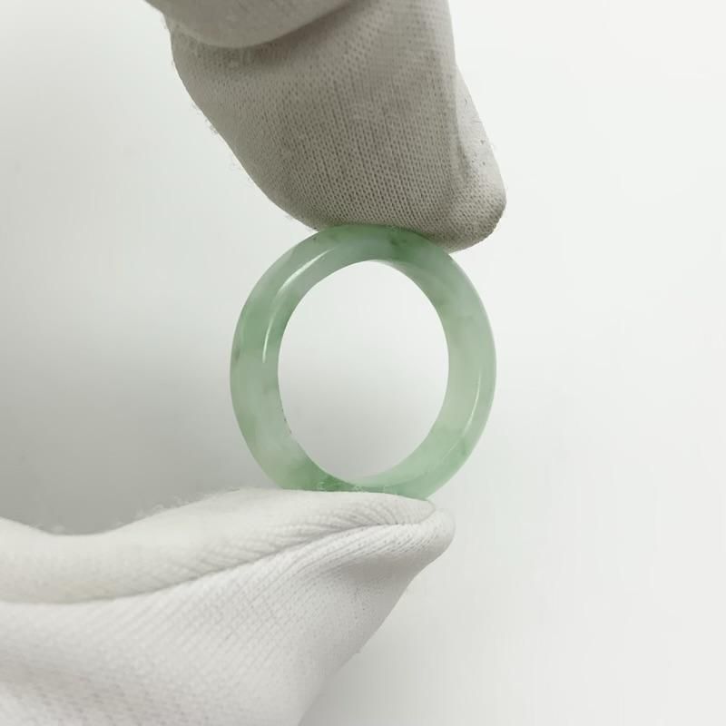 【ほぅ】フォレストグリーン翡翠のつぶつぶ枠留めイヤリング ほぅ】フォレストグリーン翡翠のつぶつぶ枠留めイヤリング ほぅ