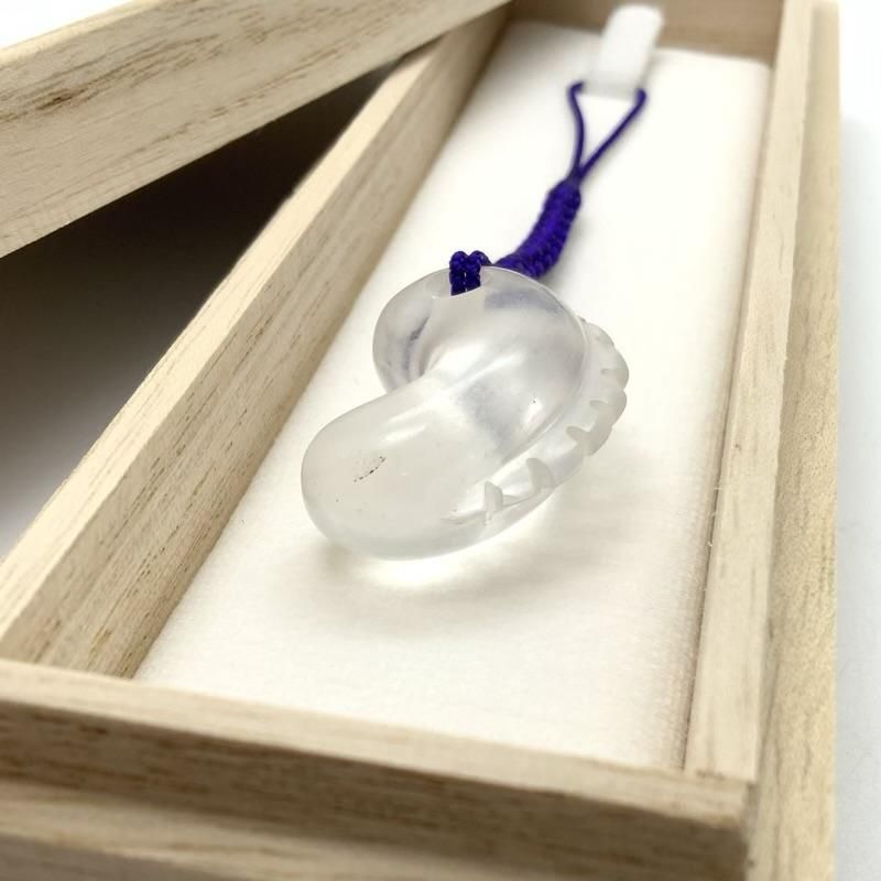 水晶玉　金細工 玉山金山産水晶のペンダント | iichi 日々の暮らしを心地よく