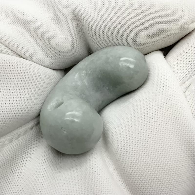 糸魚川翡翠　獣型勾玉　元枠作 糸魚川翡翠 勾玉 獣型 】 国産 天然石 糸魚川産翡翠 ひすい