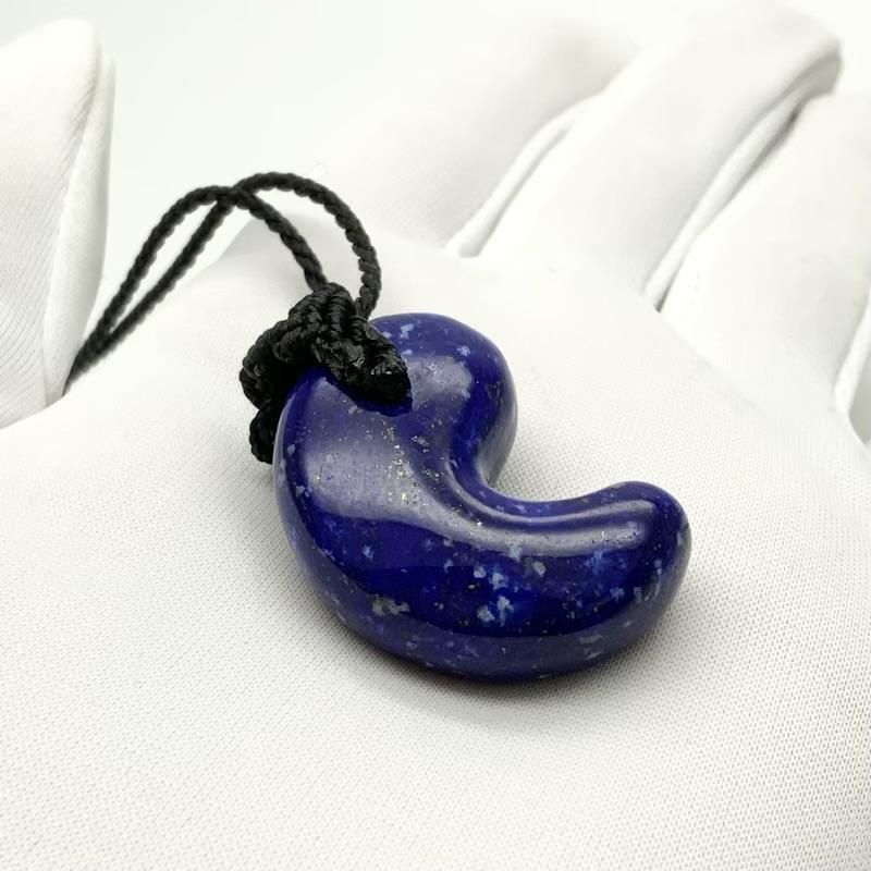 ペンダント.勾玉.ラピスラズリ.中古品.2点 楽天市場】【orientalvibrations】風水 勾玉（マガタマ