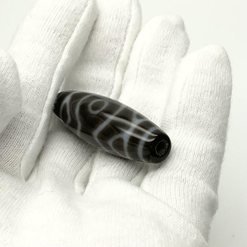 チベット虎牙3眼天珠 エッチド技法染 出土系