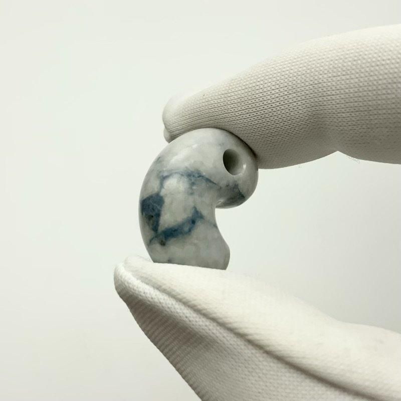 糸魚川翡翠 (横川産) 勾玉 巴型 】 国産 天然石 糸魚川産翡翠 ひすい