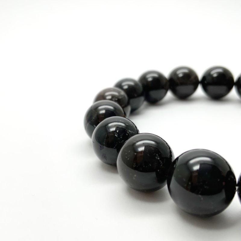 ✳15万円以上‼️最強パワー宿る貴重黒平水晶モリオン勾玉