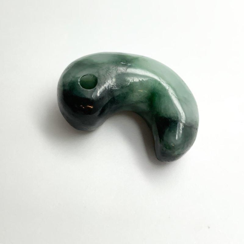 糸魚川翡翠 勾玉 巴型 】 国産 天然石 糸魚川産翡翠 ひすい ヒスイ Jade カワセミ 限定品 稀少 レア パワーストーン - めのうの店川島【公式通販】創業明治10年/勾玉や出雲石/碧玉/隠岐の黒曜石/糸魚川翡翠 糸魚川翡翠 勾玉 巴型 】 国産 天然石 糸魚川産翡翠 ひすい ヒスイ Jade カワセミ 限定品 稀少 レア パワーストーン - めのうの店川島【公式通販】創業明治10年/勾玉や出雲石/碧玉/隠岐の黒曜石/糸魚川翡翠