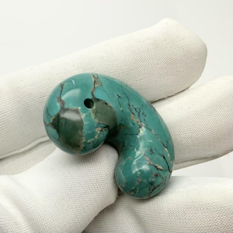 ターコイズ 勾玉 】 トルコ石 まがたま ヒーリング turquoise
