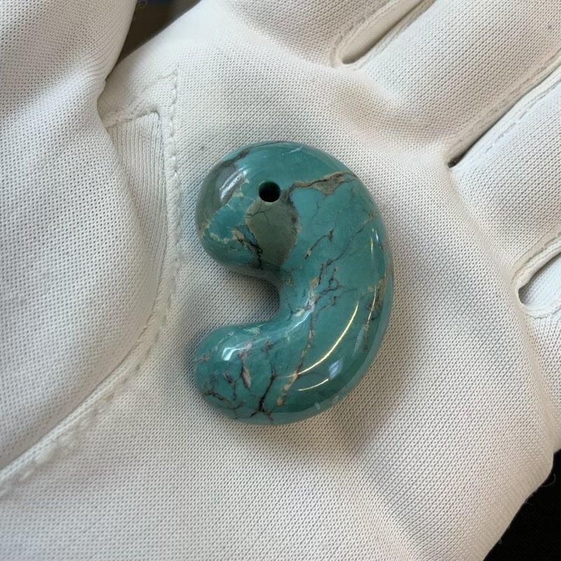 ターコイズ 勾玉 】 トルコ石 まがたま ヒーリング turquoise