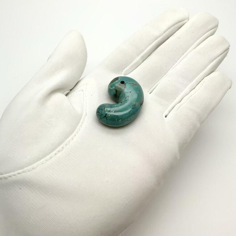 ターコイズ 勾玉 】 トルコ石 まがたま ヒーリング turquoise