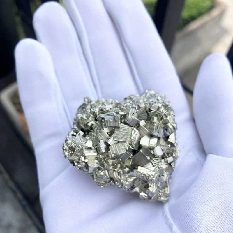パイライト 原石 】 黄鉄鉱 pyrite 危険回避 魔除け 厄除け 開運
