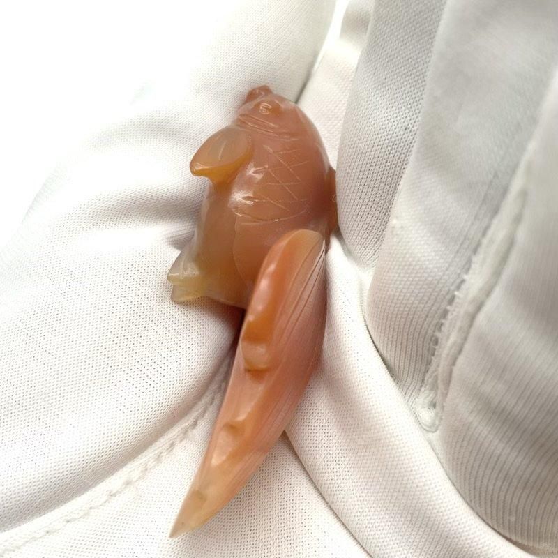 セール✨天然石　メノー石彫り　金魚　３匹　セット　置物 61z+CyXlxcL._UF350,350_QL80_.jpg