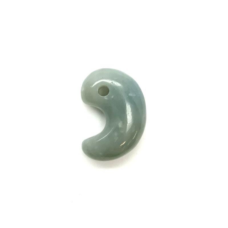 超希少糸魚川コン沢青翡翠勾玉10g 超希少糸魚川コン沢青翡翠勾玉10g