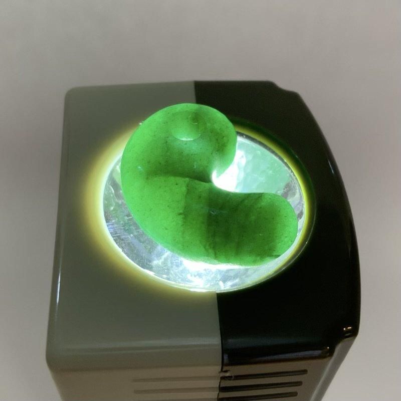 ミャンマー翡翠 勾玉 巴型】ひすい ヒスイ Jade 限定品 稀少 ミャンマー翡翠 勾玉 巴型】ひすい ヒスイ Jade 限定品 稀少