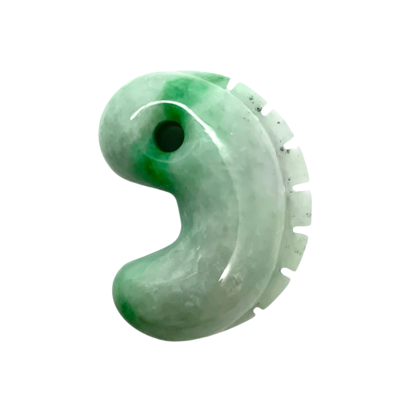 ミャンマー翡翠 勾玉 獣型 】 ひすい ヒスイ Jade 限定品 稀少 ミャンマー翡翠 勾玉 獣型 】 ひすい ヒスイ Jade 限定品 稀少