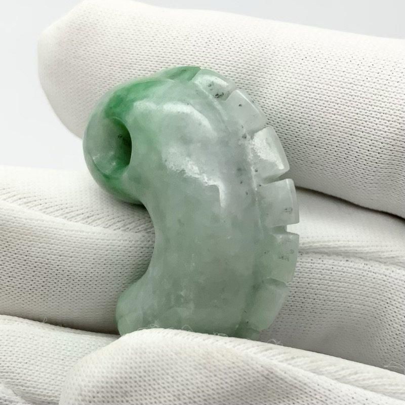 ミャンマー翡翠 勾玉 獣型 】 ひすい ヒスイ Jade 限定品 稀少