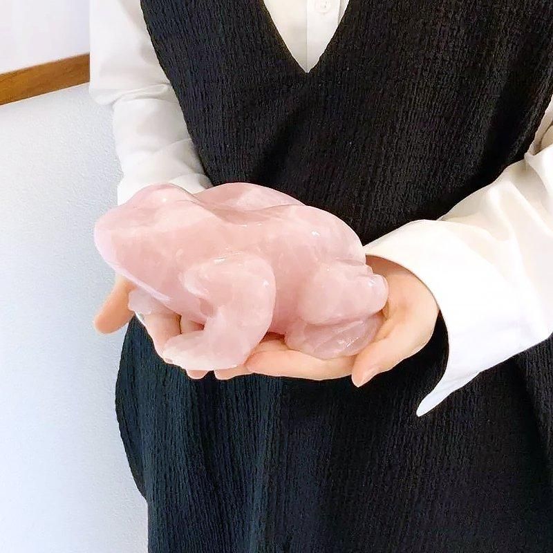 ローズクォーツ かえる 】 紅水晶 桃色 ピンク色 恋愛成就 愛情