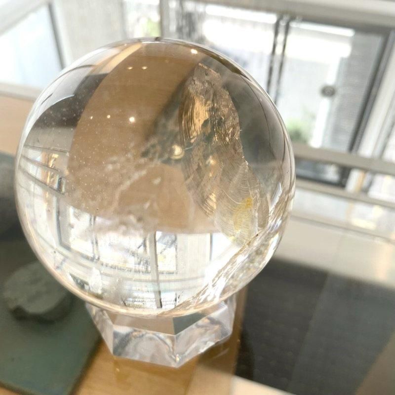 天然水晶(ライモナイト入り) 丸玉 台付き 】 オーロラクォーツ 天然水晶(ライモナイト入り) 丸玉 台付き 】 オーロラクォーツ