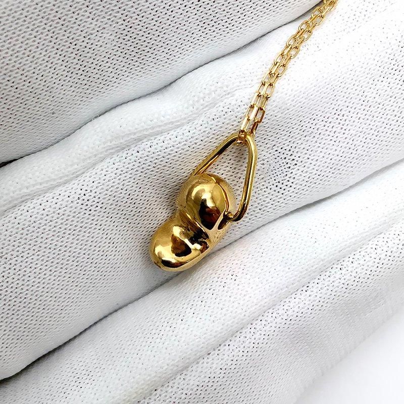 K18 勾玉ペンダント 】 黄金 まがたま ゴールド 魔除け 幸運