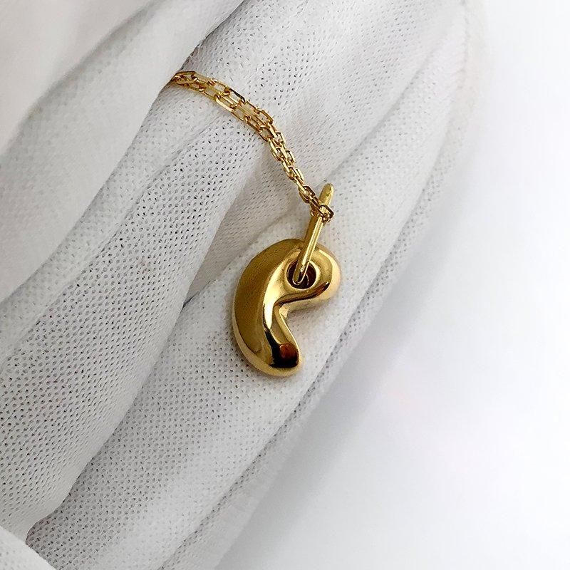 K18 勾玉ペンダント 】 黄金 まがたま ゴールド 魔除け 幸運