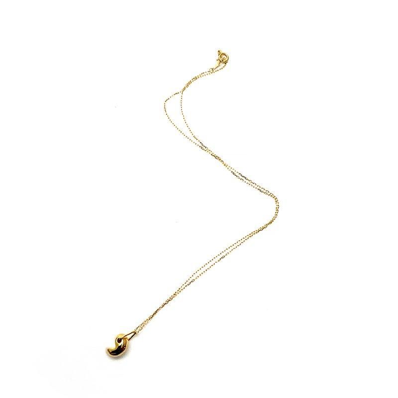 K18 勾玉ペンダント 】 黄金 まがたま ゴールド 魔除け 幸運 三種の