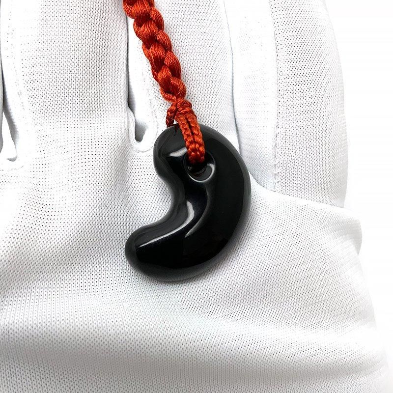 はじまりの勾玉 隠岐の島産黒曜石 勾玉(中) 巴型 】 | めのうの店川島【公式通販