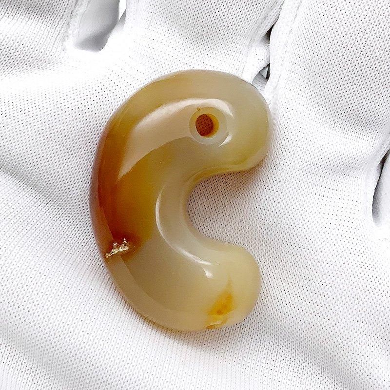 めのう 勾玉 マダガスカル産】 | めのうの店川島【公式通販】創業明治10年