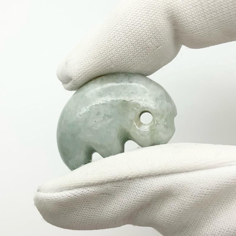 糸魚川翡翠‼️獣形勾玉‼️58,300円にて購入品‼️これ以上の値引きはいたしません‼️ 糸魚川翡翠 勾玉 獣型 】 国産 天然石 糸魚川産翡翠 ひすい