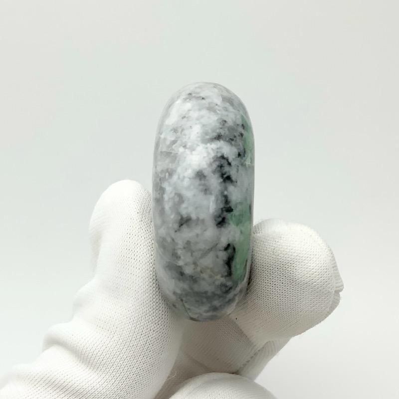 はじまりの勾玉 楽天市場】糸魚川翡翠勾玉 18mm 糸魚川産 ひすい 勾玉 天然石