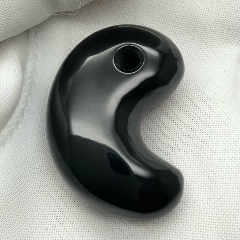 黒曜石　勾玉　２５０７２６－０９ 黒曜石 勾玉 250726－09