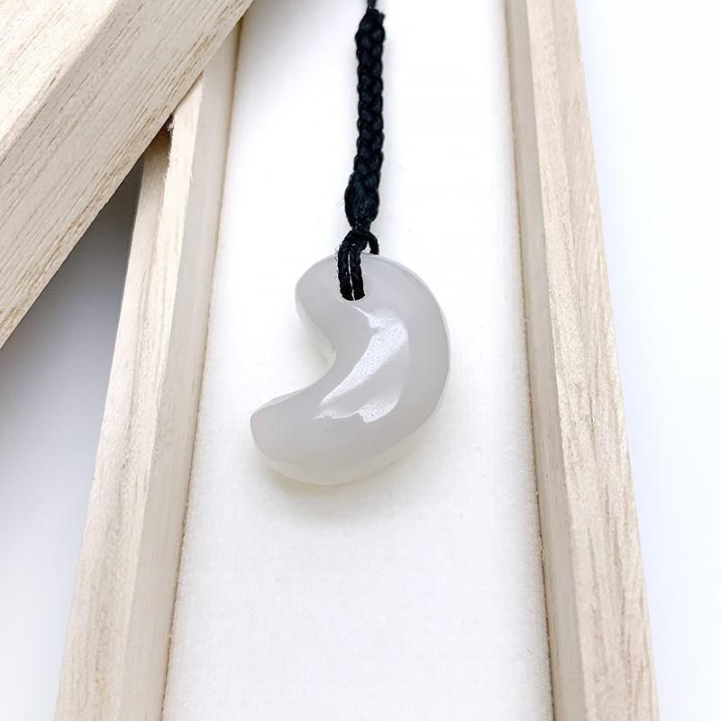 北海道産瑪瑙 勾玉 (中) 巴型 】 | めのうの店川島【公式通販】創業