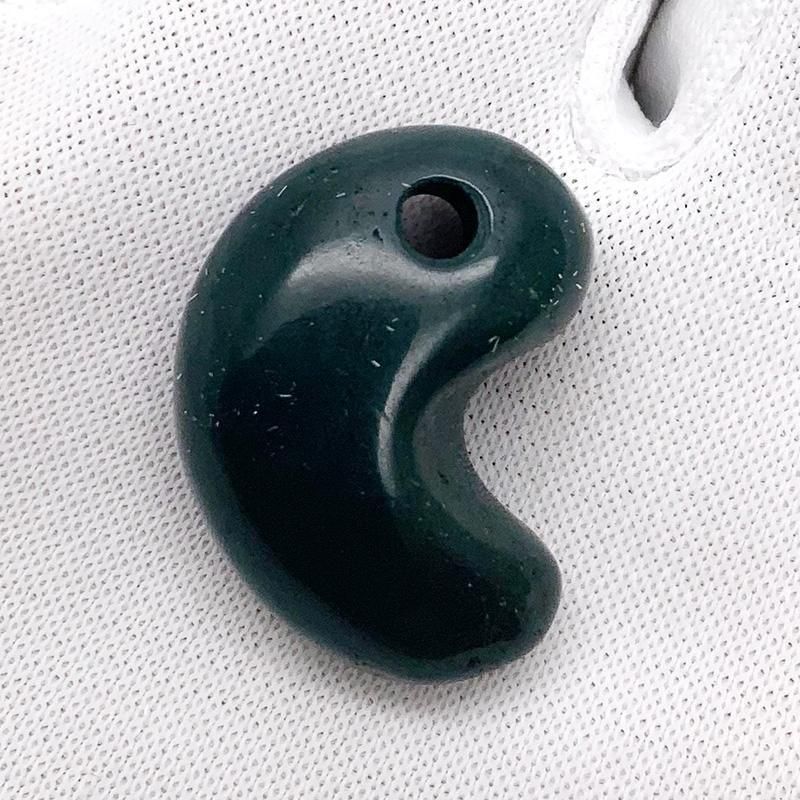 出雲石/碧玉 勾玉 小 AA 巴形 】 | めのうの店川島【公式通販】創業