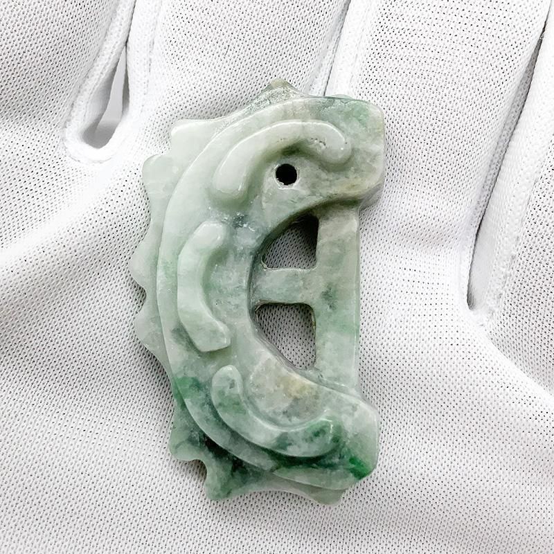 古墳時代 丁字頭勾玉 糸魚川翡翠 出土　【 即購入⭕】【最終値下げ‼️】 これは丁字頭(ちょうじがしら)勾玉です✨﻿ 古墳から発掘される