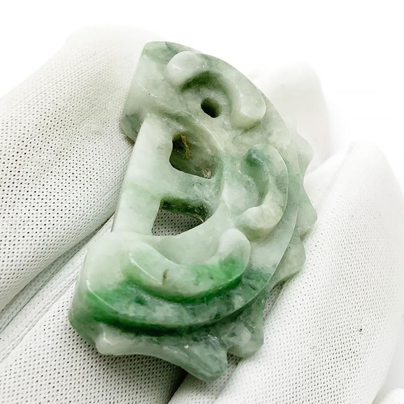 糸魚川翡翠 出雲國金崎一号墳 レプリカ 勾玉 】 | めのうの店