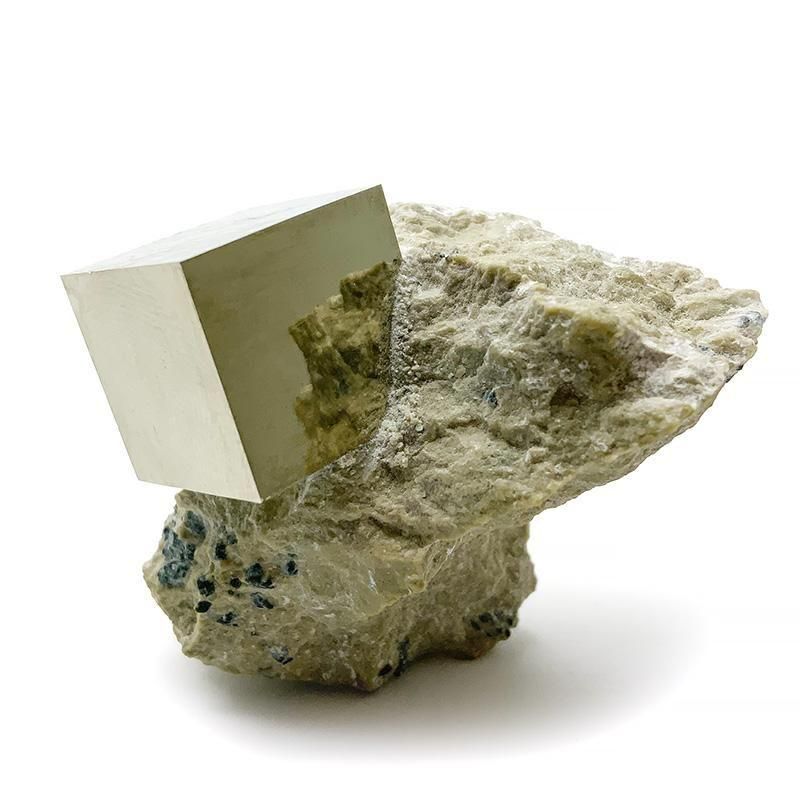 パイライト 原石（立方体結晶付き母岩） 】 | めのうの店川島