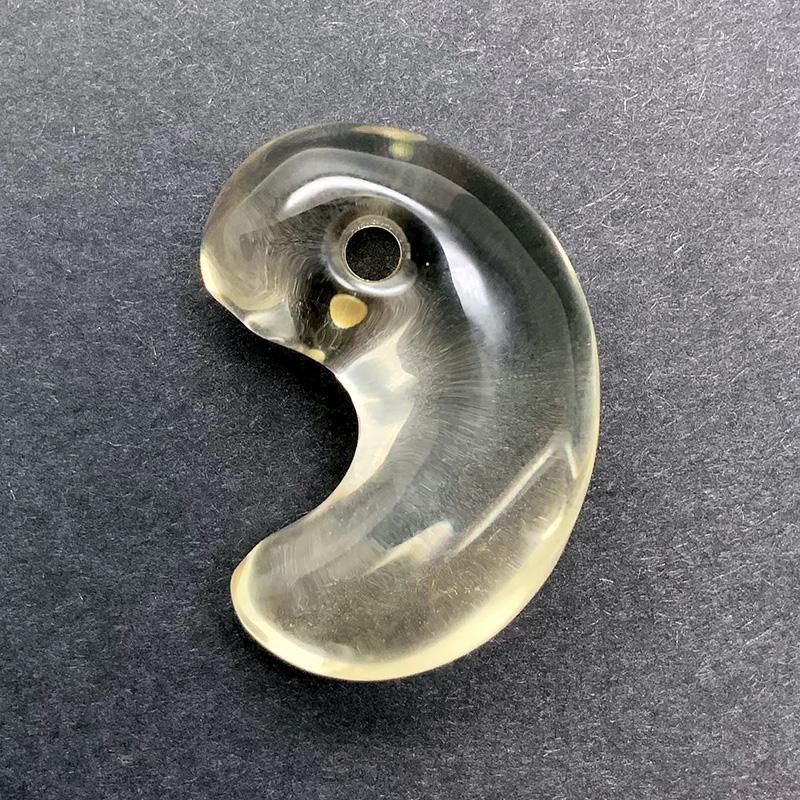 ✳透明感‼️最安値15800円*黒平水晶勾玉 本物鑑別書付　最高峰のパワーストーン ✳透明感‼️最安値15800円*黒平水晶勾玉 本物鑑別書付