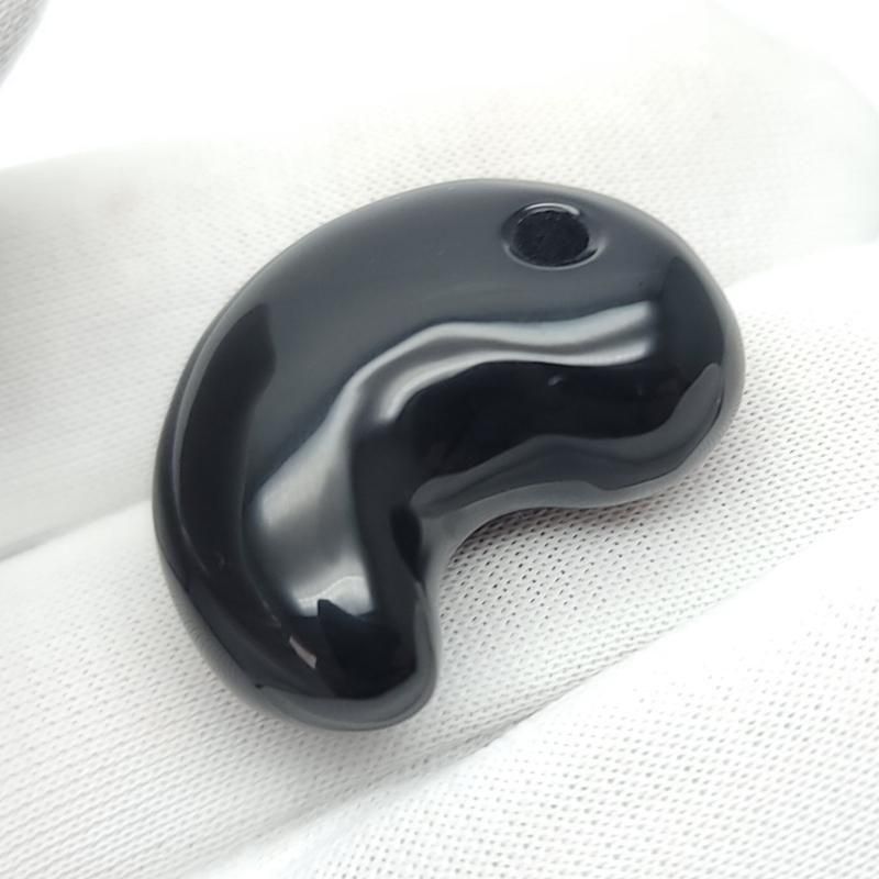 隠岐の島産黒曜石 勾玉(中) 巴型 】 | めのうの店川島【公式通販】創業