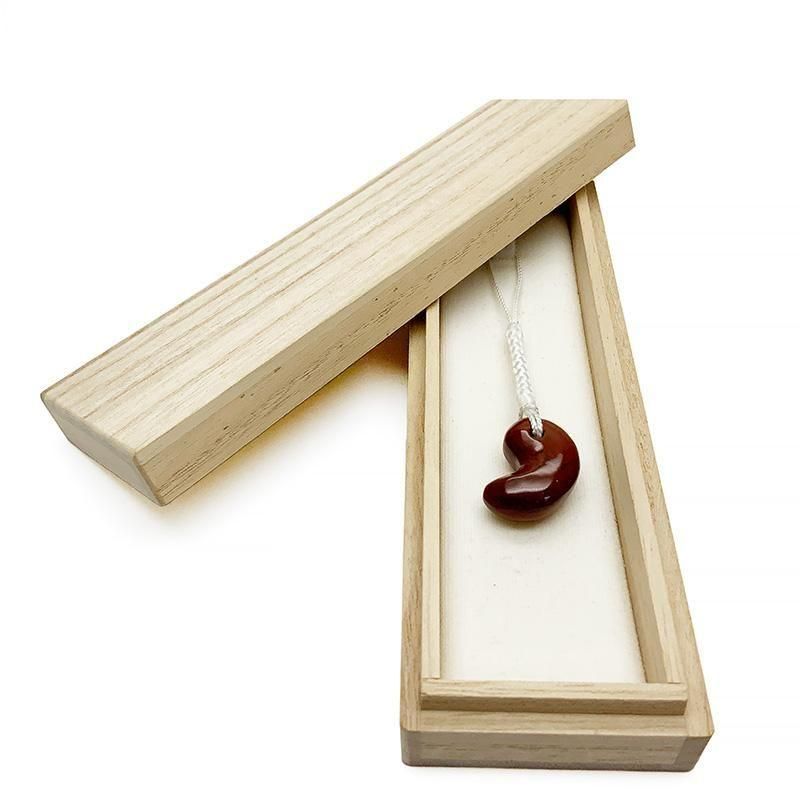 佐渡 赤石 大小2個セット 縁起物 佐渡 赤石 大小2個セット 縁起物 佐渡赤玉石(木製台座付き)