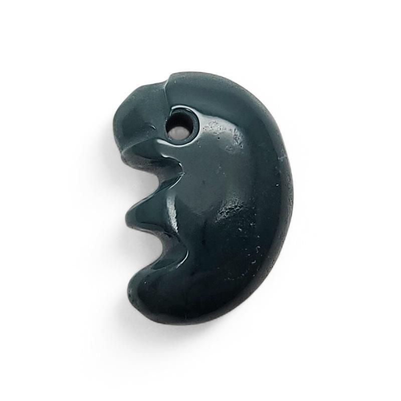 勾玉を含む7点セット ビーズ 碧玉 メノウ 工芸品 お守りセット 勾玉を含む7点セット ビーズ 碧玉 メノウ 工芸品 お守りセット