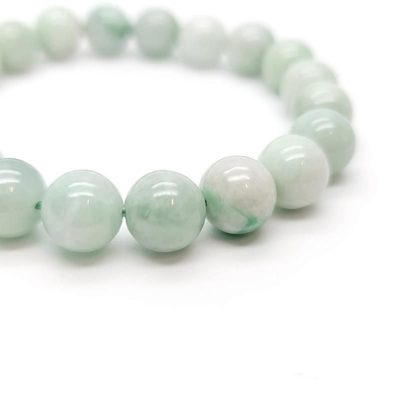 【新品未使用】匿名配送、糸魚川翡翠グリーンの入った白翡翠のブレスレット10mm 0103d496af0d47dd01229e228a0e20