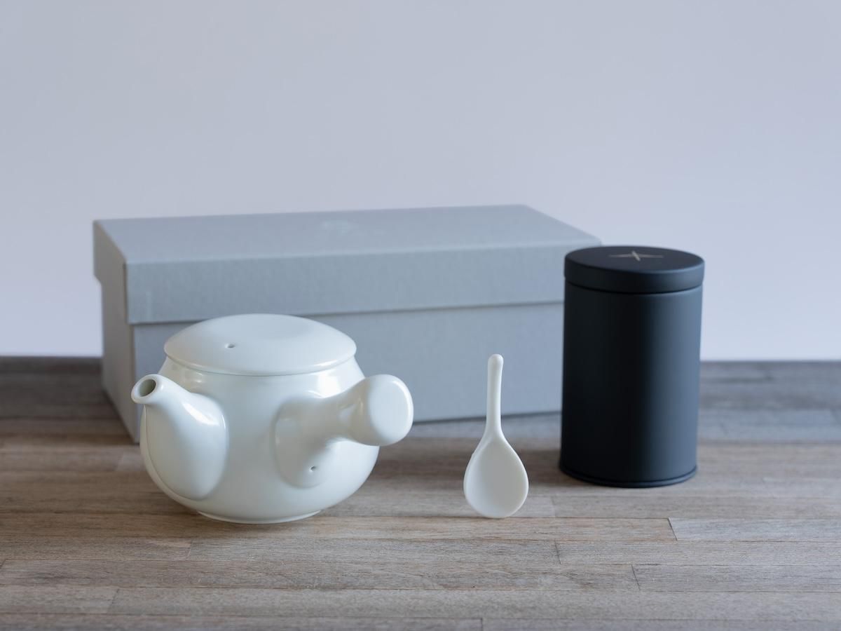 月白（げっぱく）/MOON RIVER