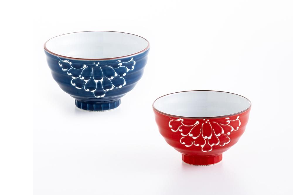 手描きの花が美しい器 | 一珍菊 茶碗 | 波佐見焼窯元 山下陶苑