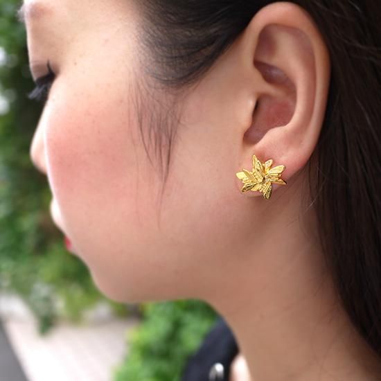 蛾のピアス　TORQUATA レザー蛾ピアス | TORQUATA(トルクアータ) - gondoa 公式通販
