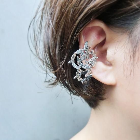 蛾のピアス　TORQUATA トルクアータ レザー オオミズアオ蛾ピアス（片耳） – GALLERY M