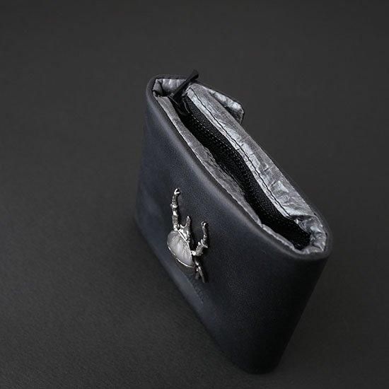 昆虫付き GUIDI カーフ 仔牛革 二つ折り財布 / ブラック 昆虫付き GUIDI カーフ 仔牛革 二つ折り財布 / ブラック
