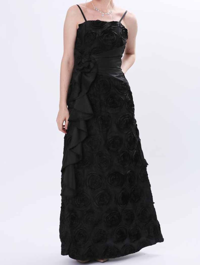 品格の黒　ランバン　漆黒　ドレス